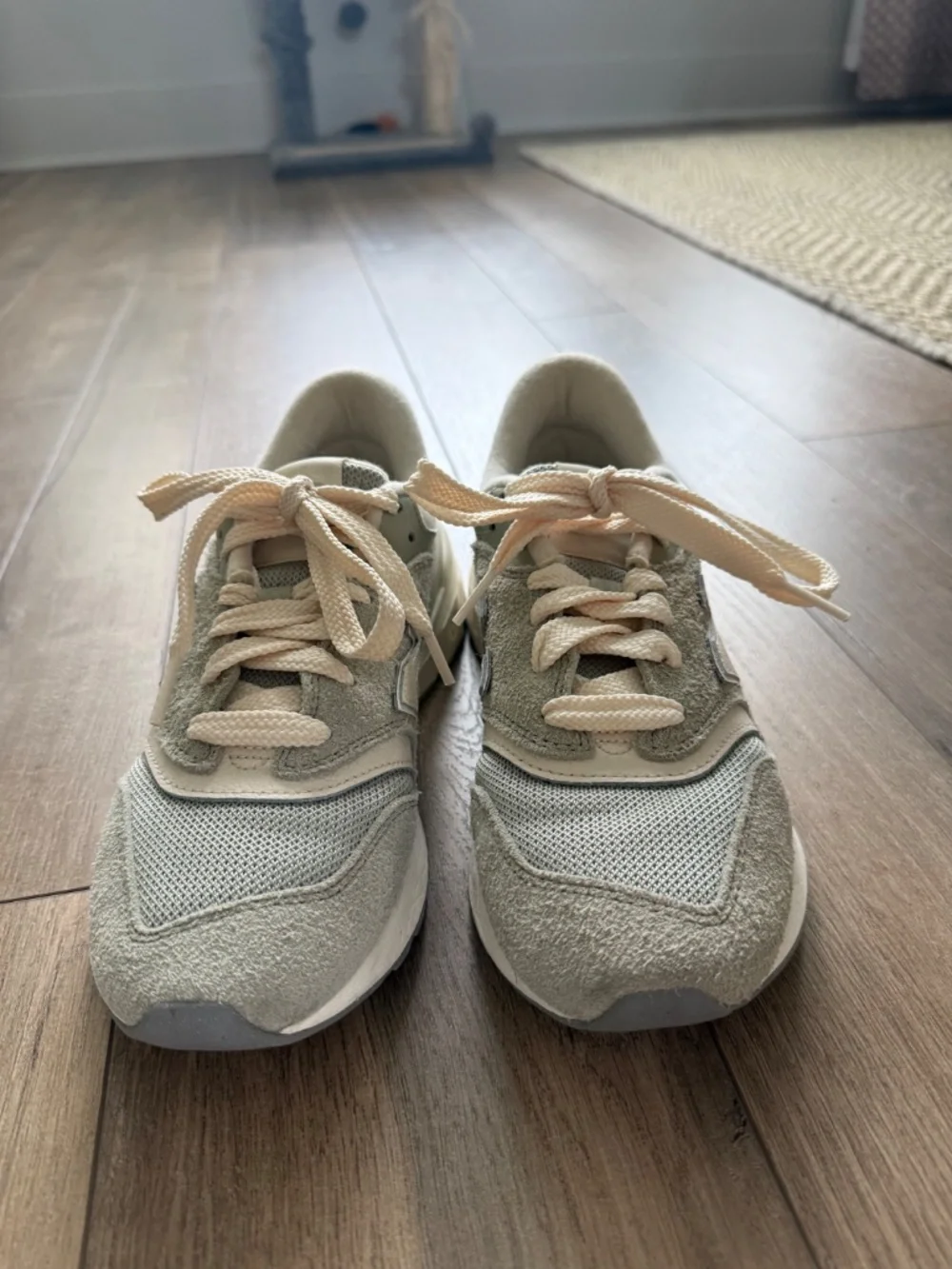 Like New New Balance 997 muted sage